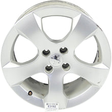 Laden Sie das Bild in den Galerie-Viewer, 1x Alufelge 17 Zoll 7.5&quot; 4x108 29ET Silber 9805503677 Peugeot 3008 Rim Wheel