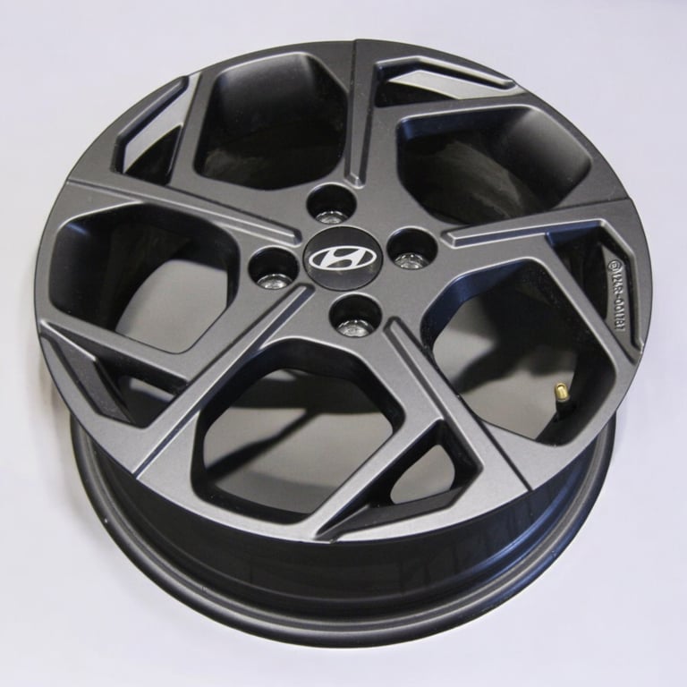 1x Alufelge 16 Zoll 6.0" 4x100 50ET Glanz Q0400ADE06 Hyundai Bayon Rim Wheel