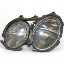Laden Sie das Bild in den Galerie-Viewer, Frontscheinwerfer Mercedes-Benz A2158200161 Xenon Links Scheinwerfer Headlight SCH5739324843pz