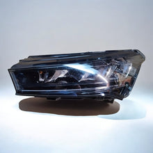 Laden Sie das Bild in den Galerie-Viewer, Frontscheinwerfer Skoda Enyaq 5LB941015 LED Links Scheinwerfer Headlight