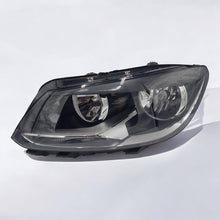 Laden Sie das Bild in den Galerie-Viewer, Frontscheinwerfer VW Touran 1T1941005H Links Scheinwerfer Headlight