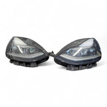 Laden Sie das Bild in den Galerie-Viewer, Frontscheinwerfer Tesla Model 3 1514953-00-D Full LED Rechts Headlight