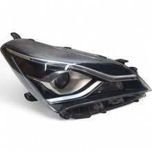 Load image into Gallery viewer, Frontscheinwerfer Toyota Yaris LED Rechts Scheinwerfer Headlight