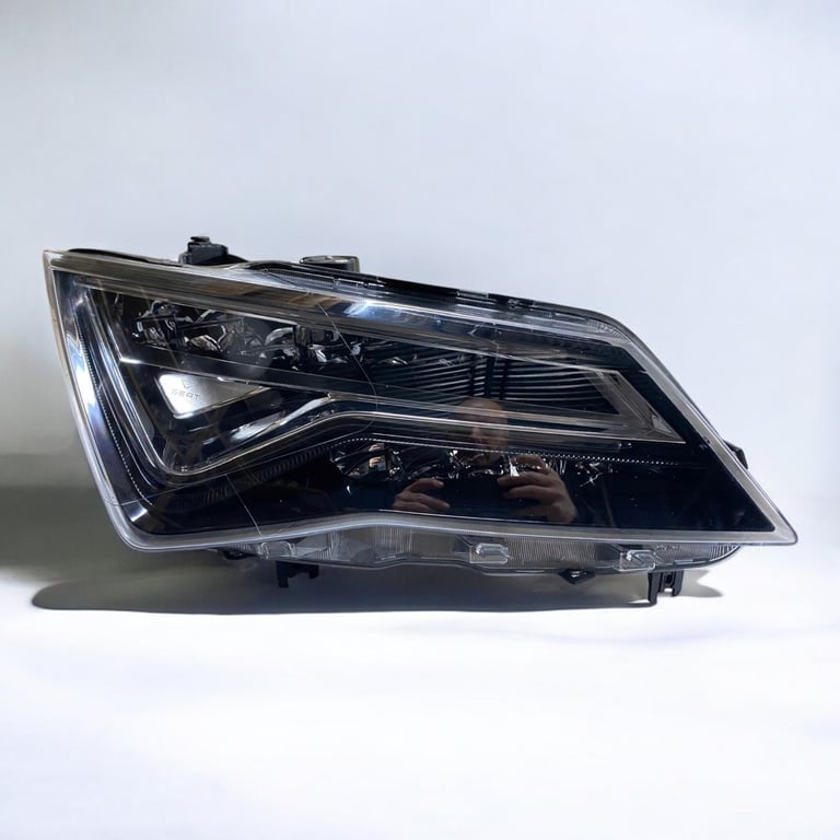 Frontscheinwerfer Seat Ateca 90117434 LED Rechts Scheinwerfer Headlight SCH3035362228gt
