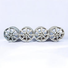 Laden Sie das Bild in den Galerie-Viewer, 1x Alufelge 17 Zoll 7.0&quot; 5x114.3 Toyota Corolla Verso Avensis Rim Wheel