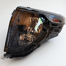 Laden Sie das Bild in den Galerie-Viewer, Frontscheinwerfer Ford Tourneo Courier CCI3088 Links Scheinwerfer Headlight SCH6493286922uv