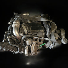 Laden Sie das Bild in den Galerie-Viewer, Motor Renault M9R868 2.0 DCI 177PS 130kW 2014 Diesel Engine Unkomplett