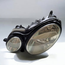Laden Sie das Bild in den Galerie-Viewer, Frontscheinwerfer Mercedes-Benz W211 Links Scheinwerfer Headlight SCH3765223994nz