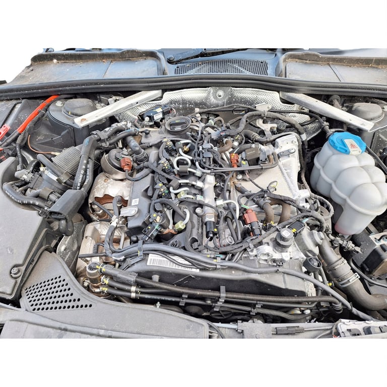 Motor Audi A4 B9 DETA 2.0 TDI 190PS 140kW 2007 Diesel Engine Unkomplett