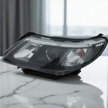 Laden Sie das Bild in den Galerie-Viewer, Frontscheinwerfer Saab 93 9-3 P1284205 Links Scheinwerfer Headlight