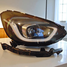 Laden Sie das Bild in den Galerie-Viewer, Frontscheinwerfer Honda Jazz V 33100-TZA-G22 LED Rechts Scheinwerfer Headlight