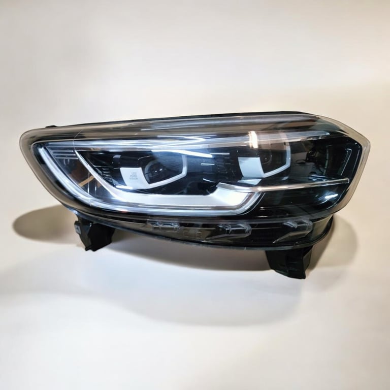 Frontscheinwerfer Renault Kadjar 260105570R Full LED Rechts Headlight