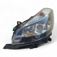 Laden Sie das Bild in den Galerie-Viewer, Frontscheinwerfer Renault Clio III 89900161 Ein Stück (Rechts oder Links) SCH4860463319pt