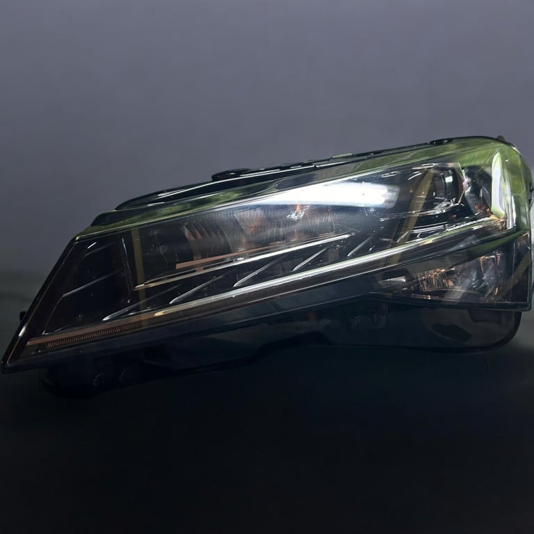 Frontscheinwerfer Skoda Superb III 3V1941015D LED Links Scheinwerfer Headlight