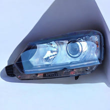Laden Sie das Bild in den Galerie-Viewer, Frontscheinwerfer Skoda Yeti 5L1941015C LED Links Scheinwerfer Headlight