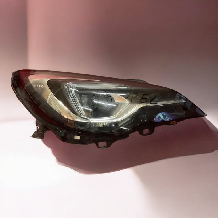 Frontscheinwerfer Opel Astra 39023763 LED Rechts Scheinwerfer Headlight SCH6486961030za