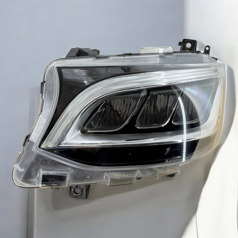 Frontscheinwerfer Mercedes-Benz Sprinter A9109065700 Full LED Links Headlight
