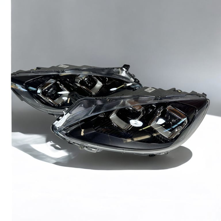 Frontscheinwerfer Ford Kuga LV4B-13E017-AN LV4B-13E016-AN Rechts oder Links SCH2811775437ec