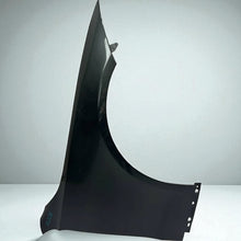 Laden Sie das Bild in den Galerie-Viewer, Kotflügel Mercedes-Benz W206 NKO3639 Vorne Rechts