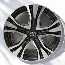 Laden Sie das Bild in den Galerie-Viewer, 1x Alufelge 17 Zoll 7.0&quot; 5x114.3 39ET PZ49M-X0670-Z Toyota Rim Wheel
