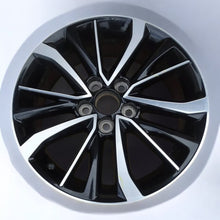 Laden Sie das Bild in den Galerie-Viewer, 1x Alufelge 17 Zoll &quot; HL810411GY02 Toyota Avensis Rim Wheel