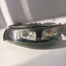 Load image into Gallery viewer, Frontscheinwerfer Volvo Xc70 89008799 Links Scheinwerfer Headlight