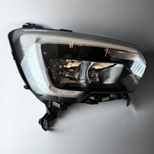 Load image into Gallery viewer, Frontscheinwerfer Renault Master 260105567R Rechts Scheinwerfer Headlight