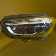 Laden Sie das Bild in den Galerie-Viewer, Frontscheinwerfer Mercedes-Benz W247 A2479061304 LED Links Headlight SCH2428257069by