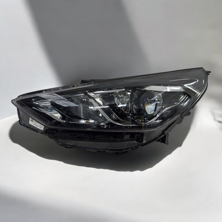 Frontscheinwerfer Hyundai I30 III G492113010 Links Scheinwerfer Headlight SCH1909230521st