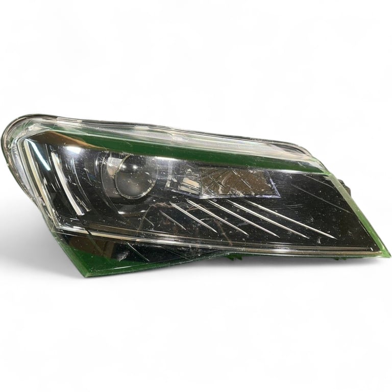 Frontscheinwerfer Skoda Superb III 3V1941016B Xenon Rechts Headlight