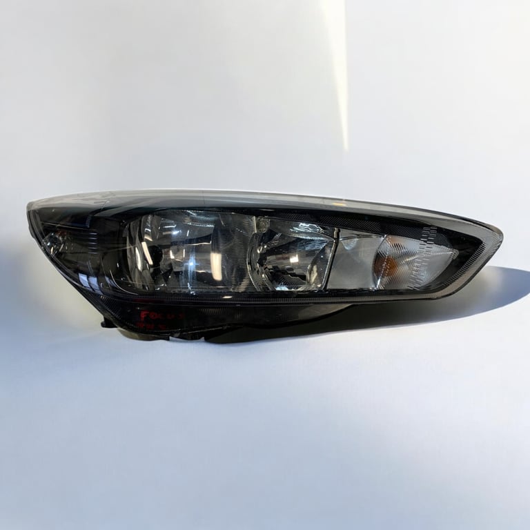 Frontscheinwerfer Ford Focus F1EB-13W029-PC Rechts Scheinwerfer Headlight