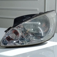 Load image into Gallery viewer, Frontscheinwerfer Hyundai Getz 92101-0B500 Links Scheinwerfer Headlight