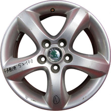 Laden Sie das Bild in den Galerie-Viewer, 1x Alufelge 15 Zoll 6.5&quot; 5x100 43ET 5J0601025A Skoda Fabia Rim Wheel
