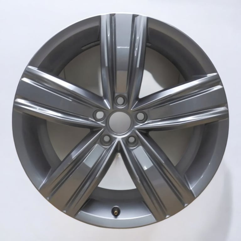 1x Alufelge 19 Zoll 7.0" 5x112 43ET Glanz Graphit 5NN601025 Mg Tiguan Allspace