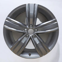 Load image into Gallery viewer, 1x Alufelge 19 Zoll 7.0&quot; 5x112 43ET Glanz Graphit 5NN601025 Mg Tiguan Allspace