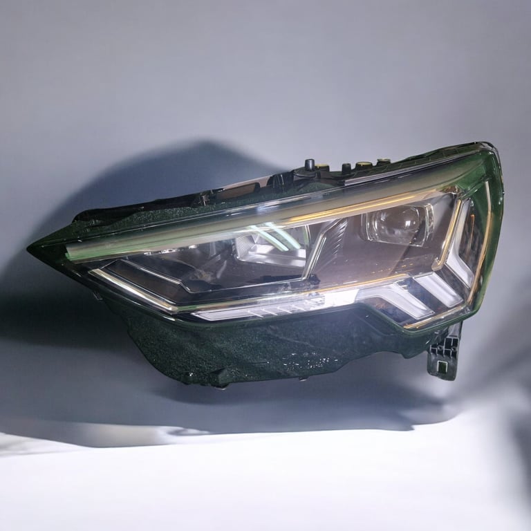 Frontscheinwerfer Audi Q3 83A941773 Links Scheinwerfer Headlight