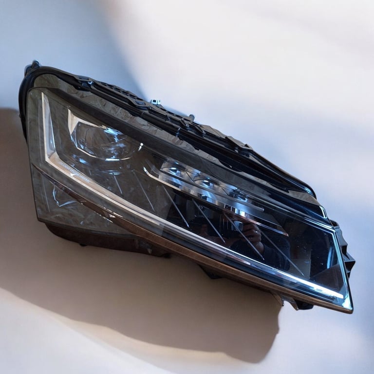 Frontscheinwerfer Skoda Superb III 3V1941016D Full LED Rechts Headlight