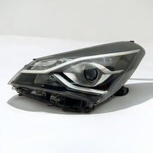 Load image into Gallery viewer, Frontscheinwerfer Toyota Yaris LED Links Scheinwerfer Headlight