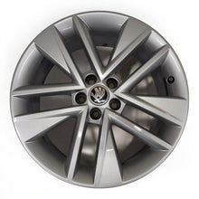 Laden Sie das Bild in den Galerie-Viewer, 1x Alufelge 17 Zoll 7.0&quot; 5x100 46ET Glanz Silber 6V0601025 Skoda Fabia Iii