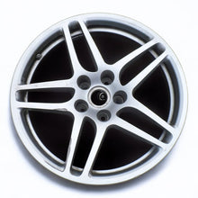 Load image into Gallery viewer, 1x Alufelge 18 Zoll 8.0&quot; 5x112 21ET Glanz Silber 95B601025 Porsche Macan