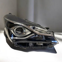 Load image into Gallery viewer, Frontscheinwerfer Toyota Yaris Rechts Scheinwerfer Headlight