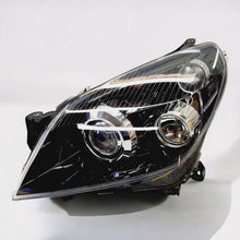 Laden Sie das Bild in den Galerie-Viewer, Frontscheinwerfer Opel Astra 1ZS008710-31 Xenon Links Scheinwerfer Headlight SCH9612505005na