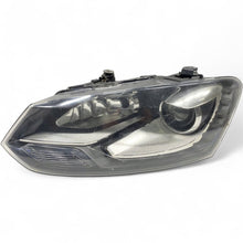 Laden Sie das Bild in den Galerie-Viewer, Frontscheinwerfer VW Polo 6r1 6R1941031C Xenon Links Scheinwerfer Headlight SCH8440849944sz