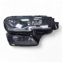 Laden Sie das Bild in den Galerie-Viewer, Frontscheinwerfer Skoda Karoq 57B941036B Rechts Scheinwerfer Headlight SCH1445155292uz