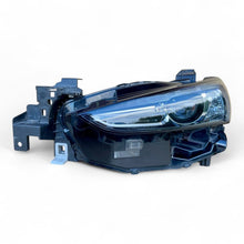 Laden Sie das Bild in den Galerie-Viewer, Frontscheinwerfer Mazda III GRF5-51040 LED Links Scheinwerfer Headlight