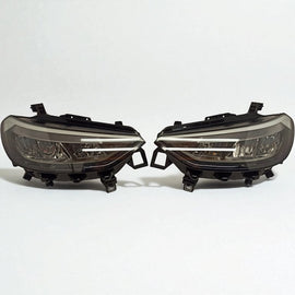 Frontscheinwerfer VW 10B941006A Ein Stück (Rechts oder Links) Headlight SCH6969941914tv