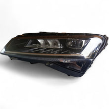 Laden Sie das Bild in den Galerie-Viewer, Frontscheinwerfer Skoda Superb III 3V1941015D Full LED Links Headlight