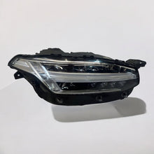 Load image into Gallery viewer, Frontscheinwerfer Volvo Xc90 32342483 Rechts Scheinwerfer Headlight SCH4877751129ww