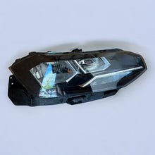 Laden Sie das Bild in den Galerie-Viewer, Frontscheinwerfer VW Polo 2G1941006 Rechts Scheinwerfer Headlight