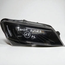 Laden Sie das Bild in den Galerie-Viewer, Frontscheinwerfer Skoda Superb 3V1941016A Xenon Rechts Scheinwerfer Headlight SCH2662108005ce